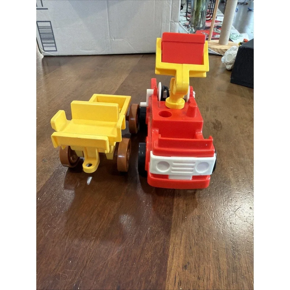 1975 Gabriel Wannabes Wagon And Fire truck